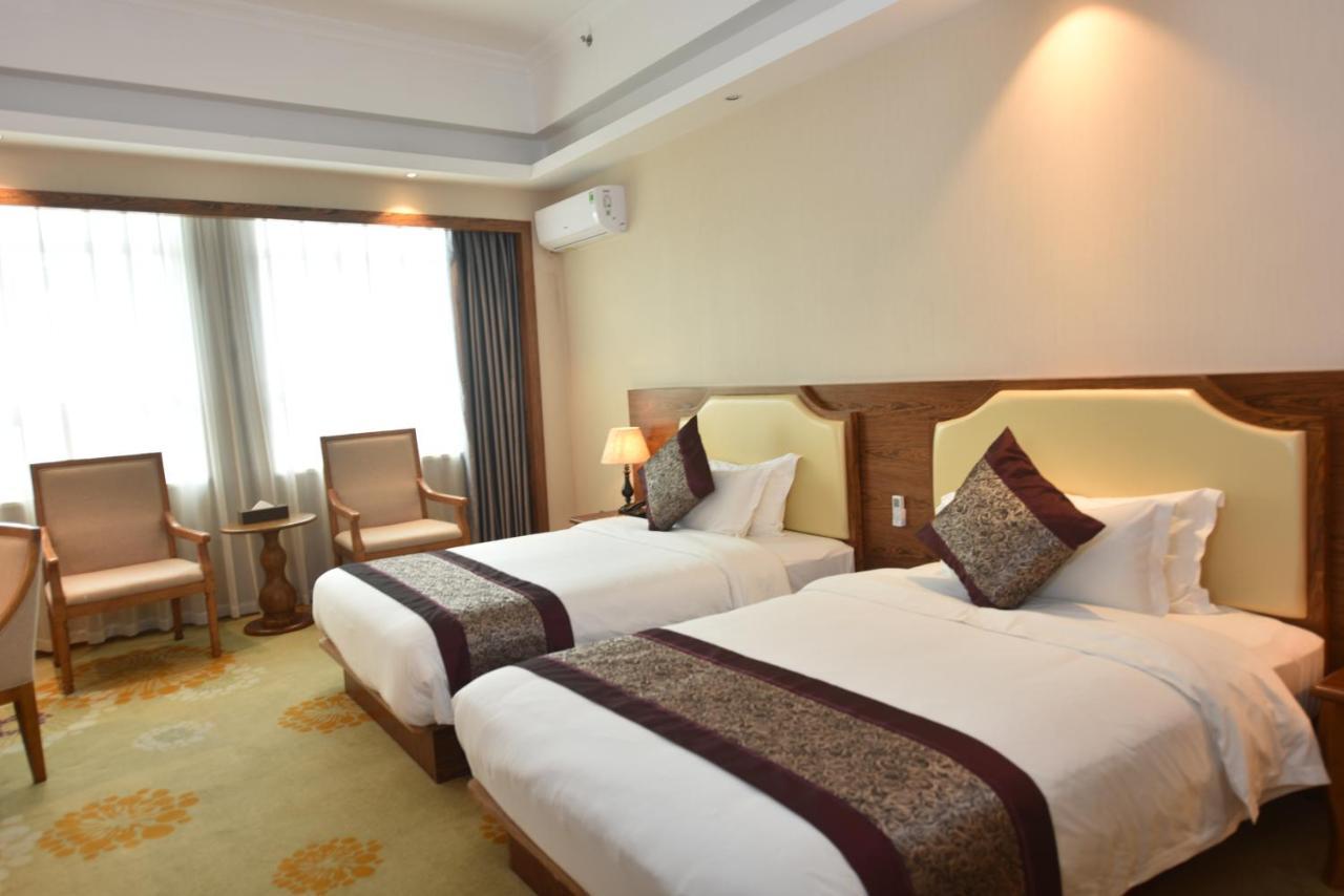 Hong Van Grand Hotel Mong Cai Exterior foto